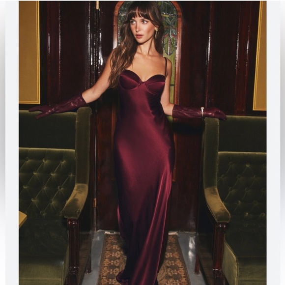 L’AGENCE Sayla Silk Gown in Dark Port Size 4 - Picture 4 of 13